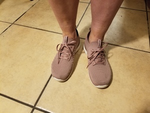 mauve-sketchers_28229.jpg